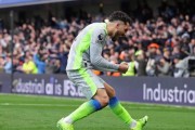 曼城3-0完胜切尔西，谢尔基表现出色，哈兰德隐身，盯上阿森纳